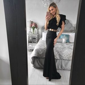 LAST ONE!! Black One Shoulder Ruffles Dress